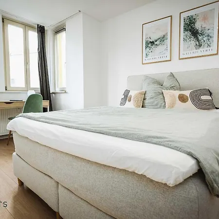 Comfort Apartment Im Zentrum 42 *