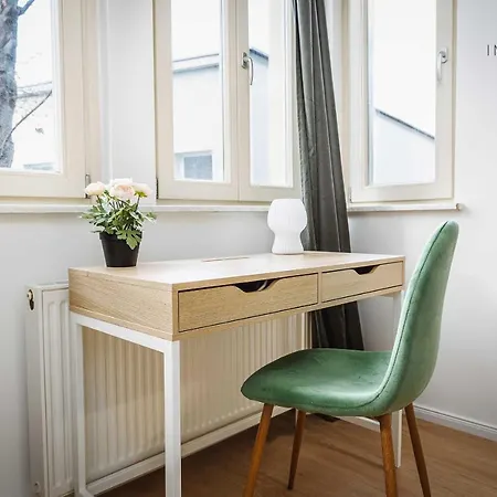 Apartment Stilvolles Im Zentrum Mit Netflix We42